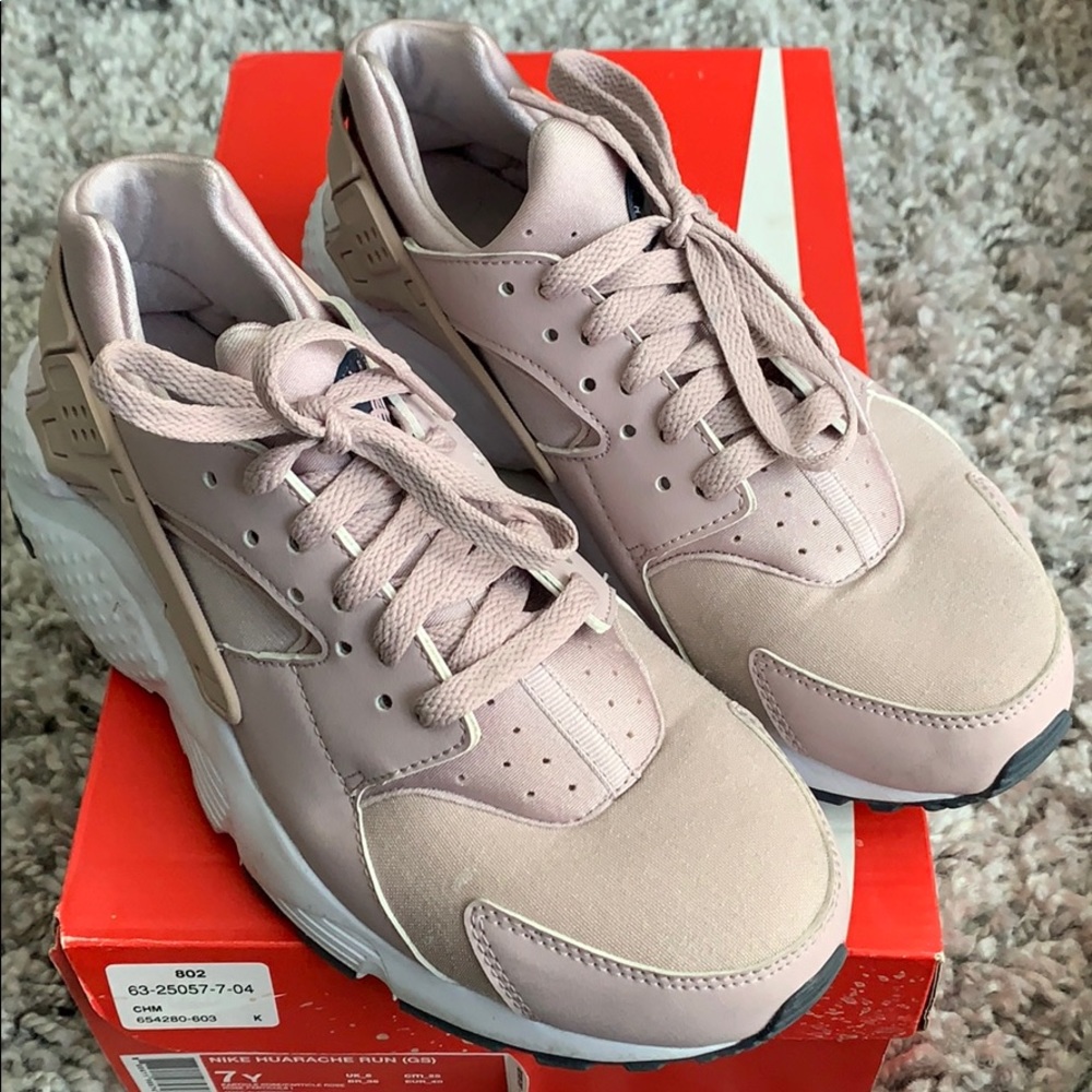 Rose Nike Huarache (YOUTH)